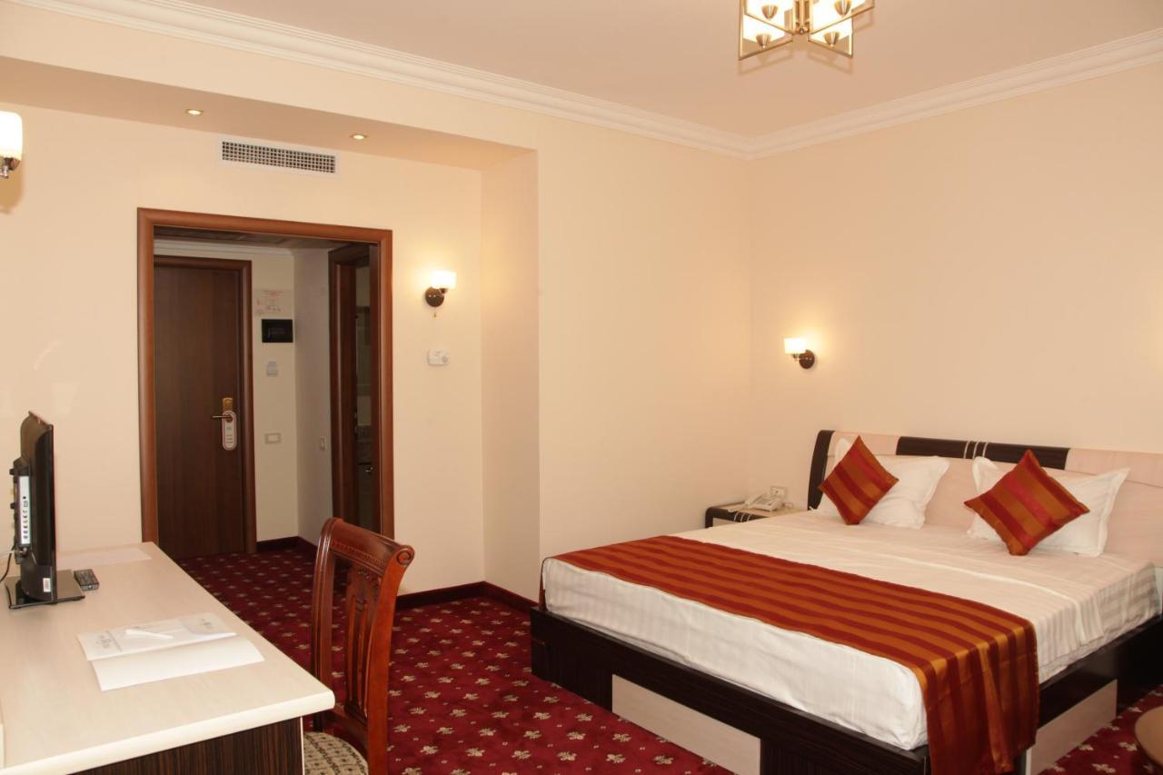 Artsakh Hotel Jerevan Exteriör bild