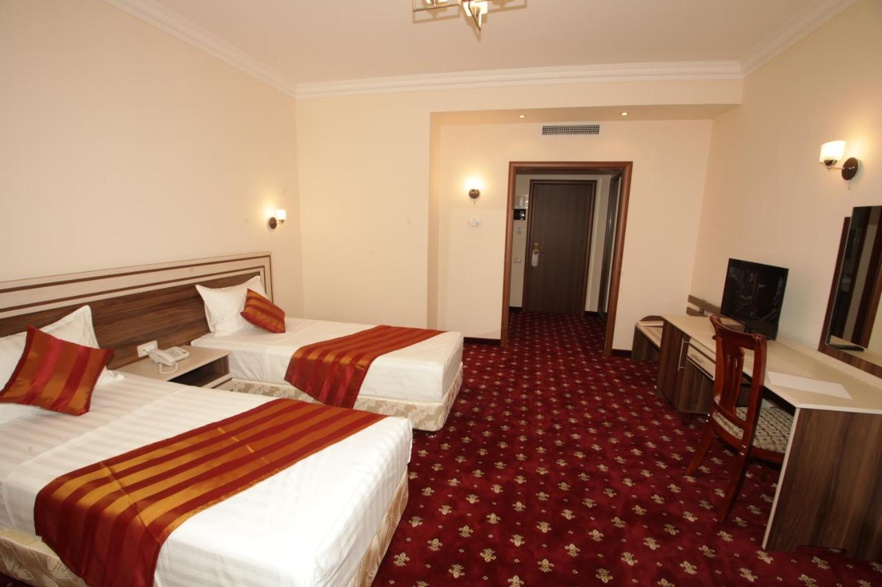 Artsakh Hotel Jerevan Exteriör bild