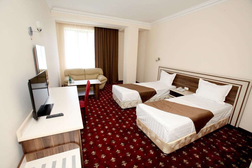Artsakh Hotel Jerevan Exteriör bild